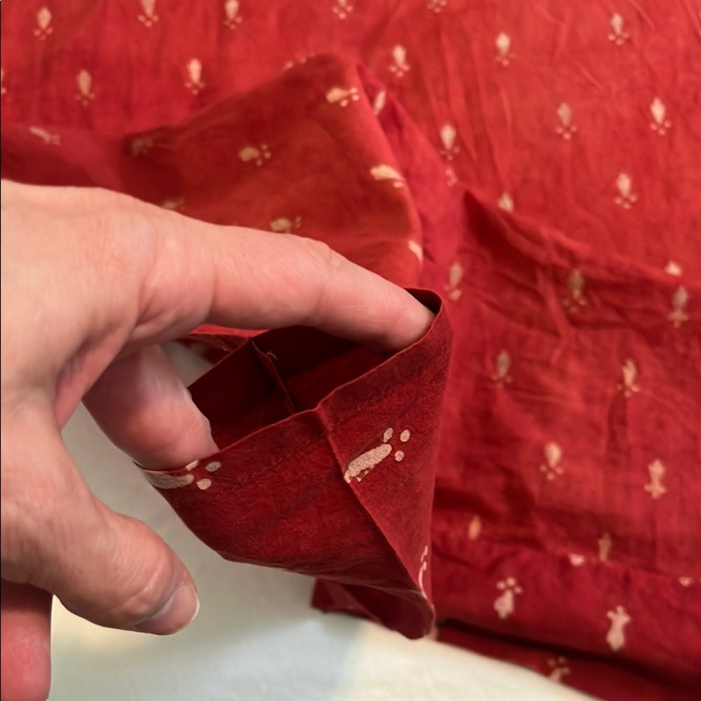 Ich*cha Red and White Patterned Curtain style is Shanti. Block print natural dye - Picture 8 of 10